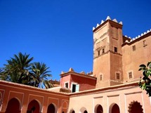 المغرب يعاني من انخفاض الموارد السياحية التي تمثل أهم موارد العملة الأجنبية المغرب يعاني من انخفاض الموارد السياحية التي تمثل أهم موارد العملة الأجنبية