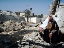 الأسواق خاوية والغزاويين ينتظرون كوبونات المساعدة لإعالة أسرهم في رمضان الأسواق خاوية والغزاويين ينتظرون كوبونات المساعدة لإعالة أسرهم في رمضان