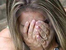 الحكم على حارسين شخصيين للرئيس الهندي بالمؤبد لاغتصابهما طالبة جامعية في وضح النهار الحكم على حارسين شخصيين للرئيس الهندي بالمؤبد لاغتصابهما طالبة جامعية في وضح النهار