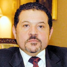 رجل الاعمال المليونير : ياسر عباس تجل الرئيس الفلسطيني محمود عباس رجل الاعمال المليونير : ياسر عباس تجل الرئيس الفلسطيني محمود عباس