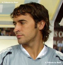 راؤول جونزاليس قائد نادي ريال مدريد الأسباني
