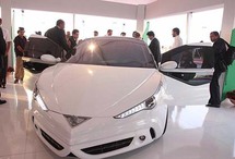 مليونا يورو ثمن سيارة الصاروخ الثورية التي تزعم ليبيا أن مصممها معمر القذافي مليونا يورو ثمن سيارة الصاروخ الثورية التي تزعم ليبيا أن مصممها معمر القذافي