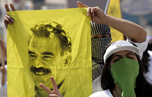 عبدالله اوجلان ..لا حل الا بالحوار مع الزعيم عبدالله اوجلان ..لا حل الا بالحوار مع الزعيم