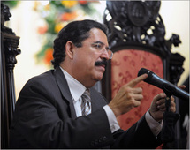 رئيس هندوراس المخلوع مانويل زيلايا