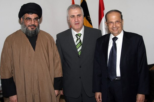 عون ونصرالله ...الحليفان المتضامنان وبينهما جان عزيز عون ونصرالله ...الحليفان المتضامنان وبينهما جان عزيز