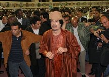 لا أحد يحاسب الديكتاتور المعمر (2من 3 ).. أكثر من نصف ثروات الشعب الليبي تهدر دون محاسبة لا أحد يحاسب الديكتاتور المعمر (2من 3 ).. أكثر من نصف ثروات الشعب الليبي تهدر دون محاسبة