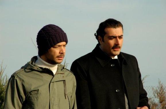 مشهد من مسلسل حرب الجواسيس مشهد من مسلسل حرب الجواسيس