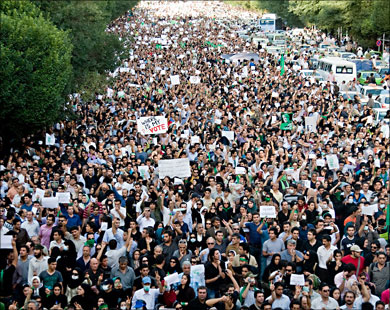 يوم القدس الصاخب في طهران ...خاتمي يتعرض للضرب ونجاد يعود لإنكار المحرقة اليهودية يوم القدس الصاخب في طهران ...خاتمي يتعرض للضرب ونجاد يعود لإنكار المحرقة اليهودية