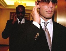 أعلاميون عراقيون يشكون من الممارسات الفظة لعناصر الحمايات الأمنية أعلاميون عراقيون يشكون من الممارسات الفظة لعناصر الحمايات الأمنية