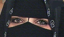 مدينة ايطالية تمنع ارتداء البرقع في الاماكن العامة مدينة ايطالية تمنع ارتداء البرقع في الاماكن العامة
