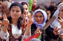 خُمس السّوريات تزوجن قبل بلوغ الثامنة عشرة و3 % قبل الخامسة عشرة خُمس السّوريات تزوجن قبل بلوغ الثامنة عشرة و3 % قبل الخامسة عشرة