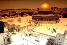 فلسطينيون منعوا من الصلاة بالأقصى يصفون وقائع اليوم  الذي تحولت فيه القدس الى مدينة أشباح 