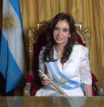 الرئيسة الأرجنتينية كريستينا كيرشنر الرئيسة الأرجنتينية كريستينا كيرشنر