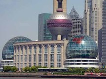 مؤرخون ومعماريون واستثمارت ضخمة من أجل إعادة الحياة لفندق السلام في شنغهاي مؤرخون ومعماريون واستثمارت ضخمة من أجل إعادة الحياة لفندق السلام في شنغهاي