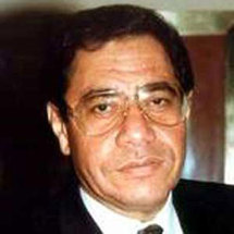 أعتقال نائب من الحزب الحاكم في مصر بعد مهاجمته مركزا للشرطه للإفراج عن قريبه