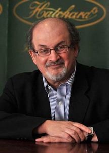 صديقة سلمان رشدي مؤلف رواية "آيات شيطانية" تشتمه علنا وتصفه بالجبان