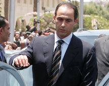 جمال مبارك نجل الرئيس المصري وأمين لجنة السياسات بالحزب الوطني جمال مبارك نجل الرئيس المصري وأمين لجنة السياسات بالحزب الوطني