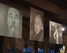 توثيق فوتوغرافي ...افتتاح معرض "لحظات من التاريخ" للصور الفوتوغرافية بالعاصمة الروسية 