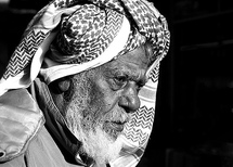 صومالي عمره 112 عاما يتزوج فتاة في السابعة عشر من عمرها ويطمح بالإنجاب منها صومالي عمره 112 عاما يتزوج فتاة في السابعة عشر من عمرها ويطمح بالإنجاب منها
