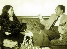 مصطفى محمود في حديث مع لوتس عبد الكريم مصطفى محمود في حديث مع لوتس عبد الكريم