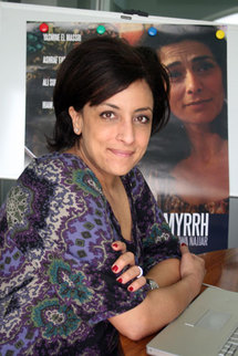 نجوى النجار سعيدة باقبال الجمهور على مشاهدة المر والرمان