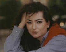 أمل عرفة على لائحة التكريم في بلدها