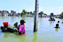 مقتل 1700 في جنوب آسيا جراء أسوأ رياح موسمية منذ 10سنوات مقتل 1700 في جنوب آسيا جراء أسوأ رياح موسمية منذ 10سنوات