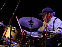 العازف جيمي كوب