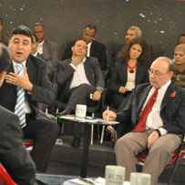 جانب من المشاركين في ندوة الاعلام والانتخابات