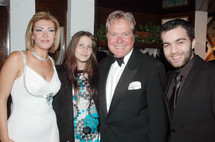 حسين فهمي : سلوك الجزائريين غير حضاري