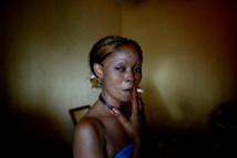 كتاب جديد .. النيجيريات يجبرن على العمل كعاهرات في إيطاليا كتاب جديد .. النيجيريات يجبرن على العمل كعاهرات في إيطاليا