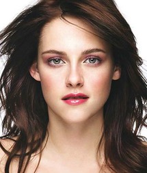 كريستين ستيورات التي قامت بدور المراهقة في الفيلم