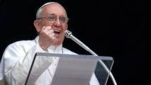 بابا الفاتيكان : لن أعفو "أبدا" عن المتحرشين بالأطفال