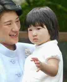 شعب يخشى الإنقراض ....اليابان مستعدة لكل شيء لتشجيع الانجاب والتكاثر 