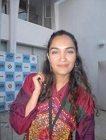 الفنانة الايرانية ميترا فرحاني