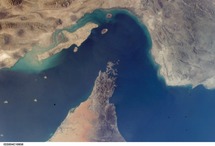 موقع مضيق هرمز