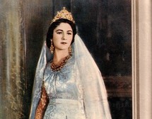 فوزية طليقة شاه ايران غابت عن مراسم تشييع الاميرة فريال الى مثواها في مسجد الرفاعي