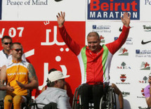 ادوار معلوف رياضي محترف في رياضة دراجة اليد