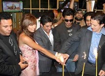 مغنون متعاقدون مع شركة روتانا