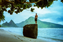 أنصار البيئة يوجهون الأنظار للمخلفات البلاستيكية بالمحيط الهادىء أنصار البيئة يوجهون الأنظار للمخلفات البلاستيكية بالمحيط الهادىء