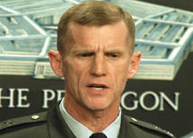 الجنرال ماكريستال للكونغرس : القبض على بن لادن أو قتله مفتاح هزيمة القاعدة