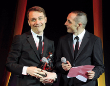 مصممو ازياء شباب