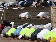 جاءت المطالب على خلفية توقيف 5 أمريكيين في باكستان بتهمة التخطيط لعمليات جاءت المطالب على خلفية توقيف 5 أمريكيين في باكستان بتهمة التخطيط لعمليات