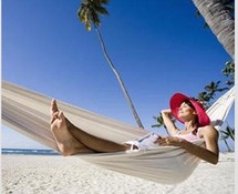 ستبث الاغنية القصيرة على الشواطئ بانتظام يوميا خلال الصيف