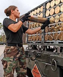 جندية أمريكية