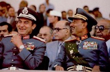 الخلف والسلف ...الرئيسان أنور السادات وحسني مبارك