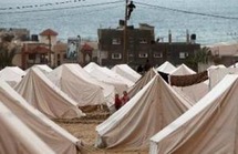 لاجئون في مخيمات الأونروا