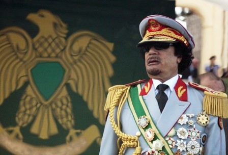 العقيد مؤسس الاجهزة وحاميها لتحميه العقيد مؤسس الاجهزة وحاميها لتحميه