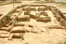 الأكراد وداعش يتقاسمون اثار الحسكة،وداعش تمول بها حربها الأكراد وداعش يتقاسمون اثار الحسكة،وداعش تمول بها حربها