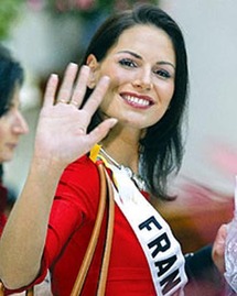 ملكة جمال فرنسا للعام 2009 كيلي بوشينكو